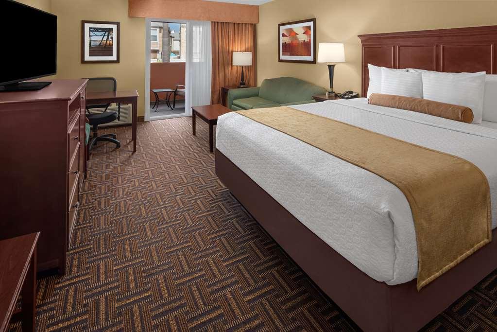 Best Western Plus Redondo Beach Inn מראה חיצוני תמונה