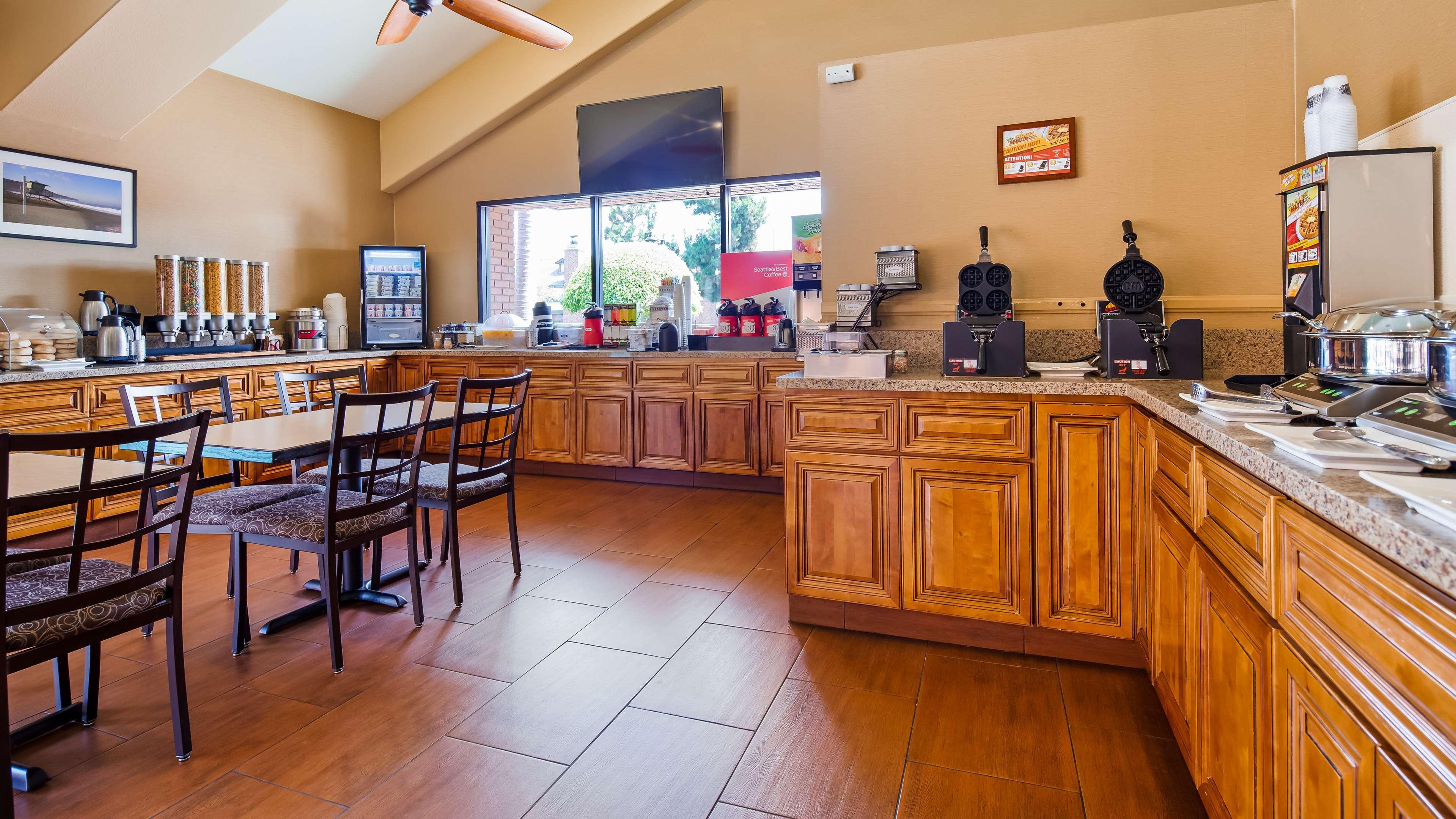 Best Western Plus Redondo Beach Inn מראה חיצוני תמונה