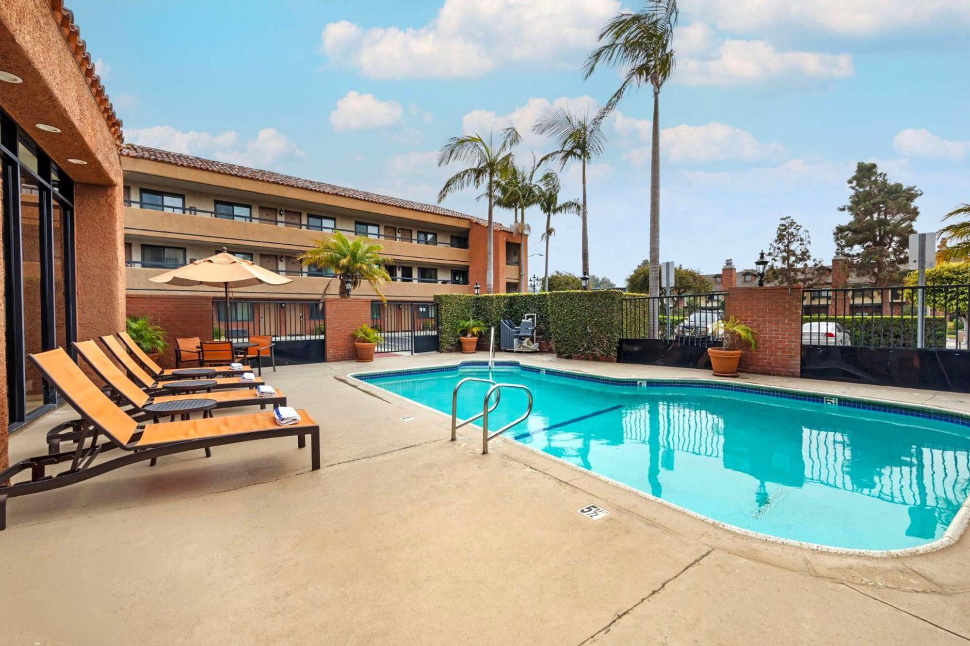 Best Western Plus Redondo Beach Inn מראה חיצוני תמונה