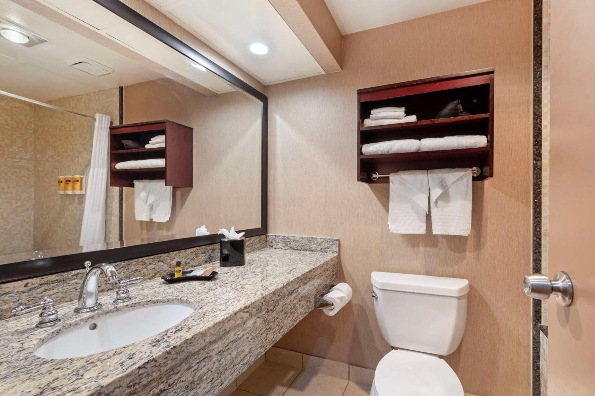 Best Western Plus Redondo Beach Inn מראה חיצוני תמונה